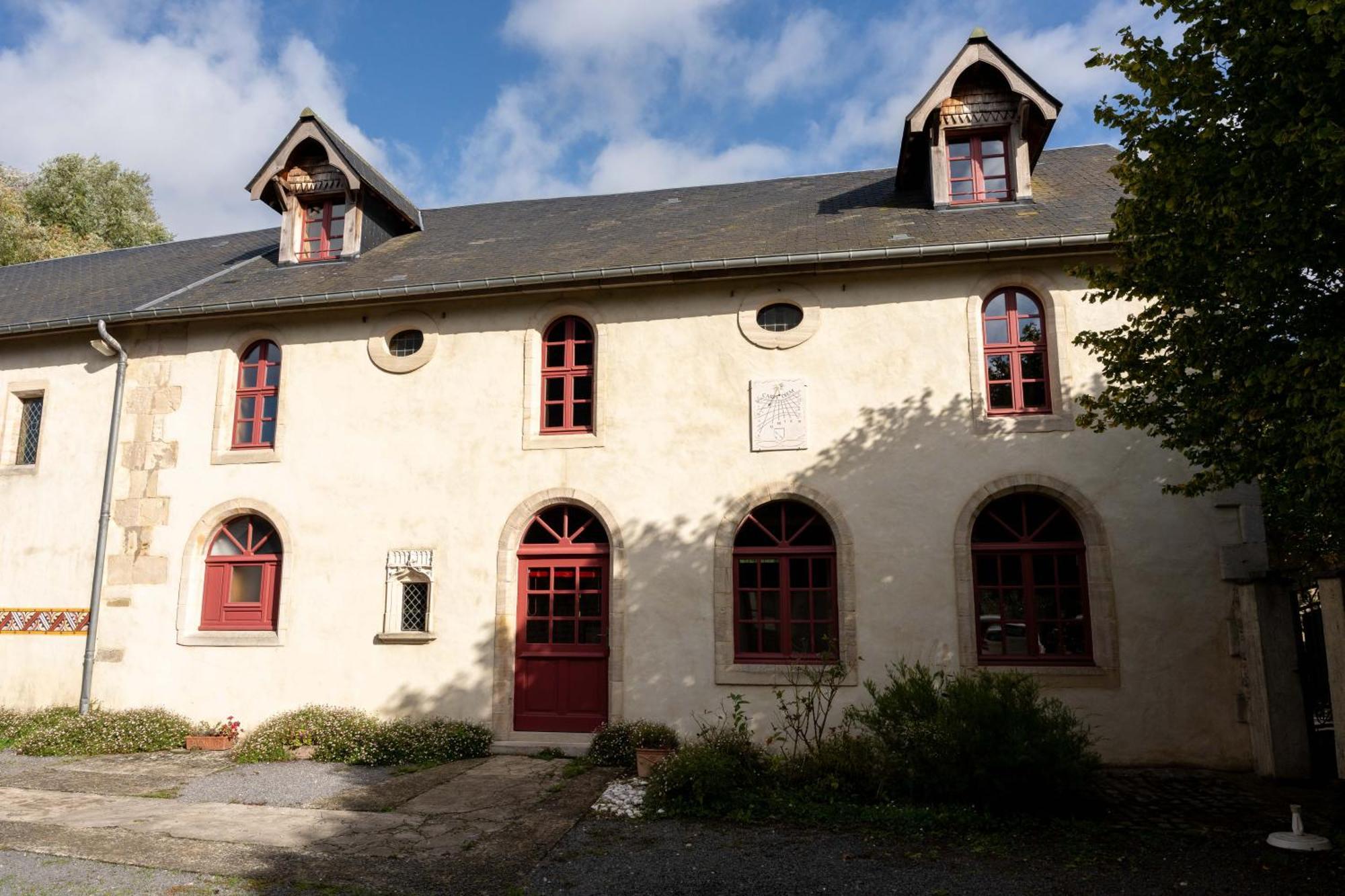 Вилла Manoir De Damigny Saint-Martin-des-Entrees Экстерьер фото