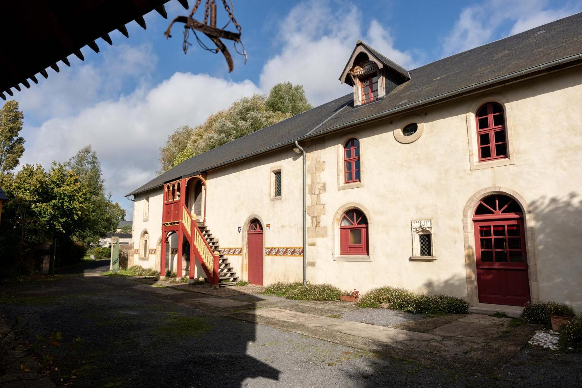 Вилла Manoir De Damigny Saint-Martin-des-Entrees Экстерьер фото